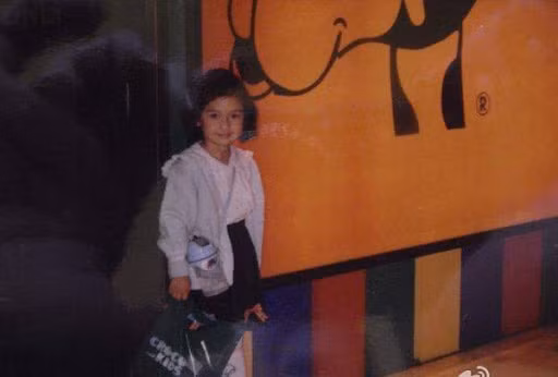 “Bà xã Huỳnh Hiểu Minh” cũng nhiều lần khẳng định bản thân chỉ niềng răng để cải thiện nhan sắc hơn chứ không hề đụng chạm dao kéo.