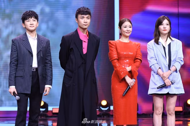 Trieu Vy tre trung khi hoi ngo dan sao 