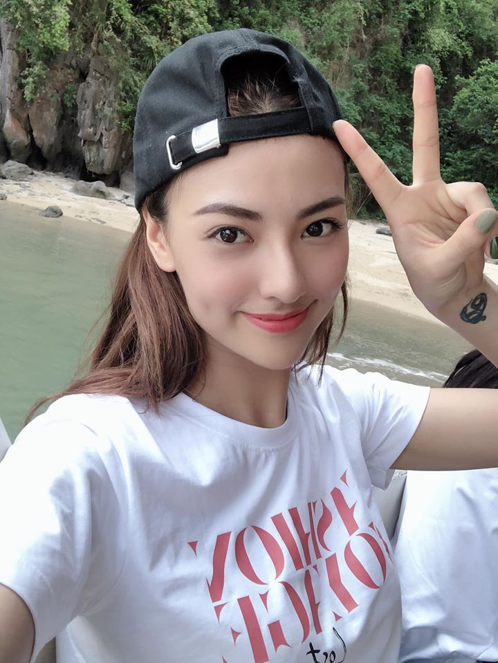 Trước khi hẹn hò Huỳnh Anh, Hồng Quế trải qua vài mối tình và hiện đang làm mẹ đơn thân.