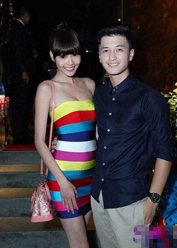 Cặp đôi có 2 năm gắn bó trước khi mỗi người một ngả. Được biết Kỳ Hân chính là người chủ động chấm dứt mối quan hệ tình cảm này. Sau khi chia tay, Huỳnh Anh có thời gian bị trầm cảm, rơi vào bế tắc.