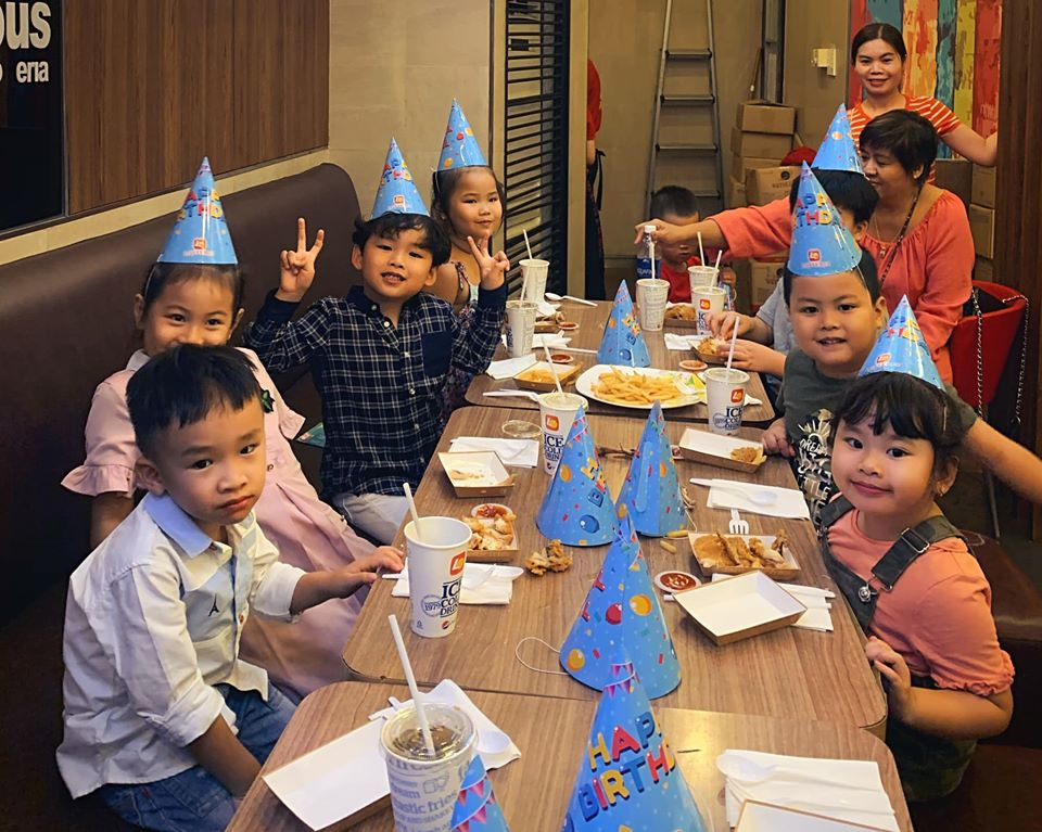 Không chỉ nhớ lại khoảnh khắc vượt cạn, Diễm Hương còn chia sẻ, con trai là động lực giúp cô vượt qua bao khó khăn.