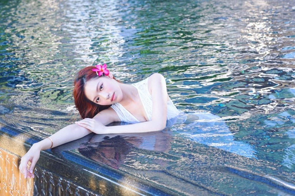 Hoa hậu Hong Kong sở hữu thân hình nóng bỏng, số đo 3 vòng chuẩn.