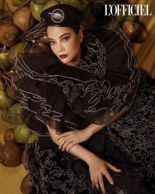 Năm 2019 cô còn gây chú ý khi góp mặt trong phim hành động “Abduction” đóng chung cùng tài tử Scott Adkins, ngôi sao võ thuật An Chí Kiệt…