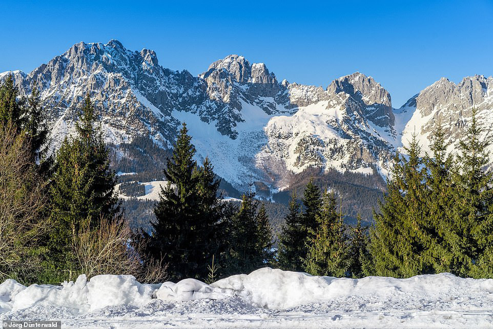 Trong ảnh là cảnh vật phủ tuyết trong khu bảo tồn thiên nhiên Wilder Kaiser.