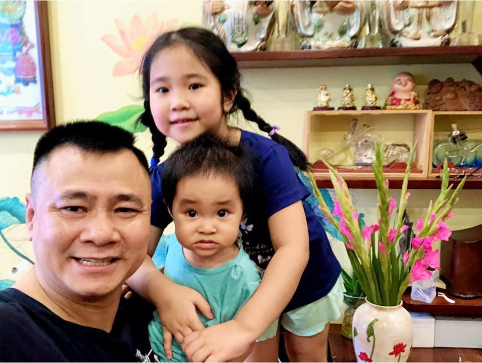 "Niềm vui cuối ngày" của NSND Tự Long là thời gian bên các con.