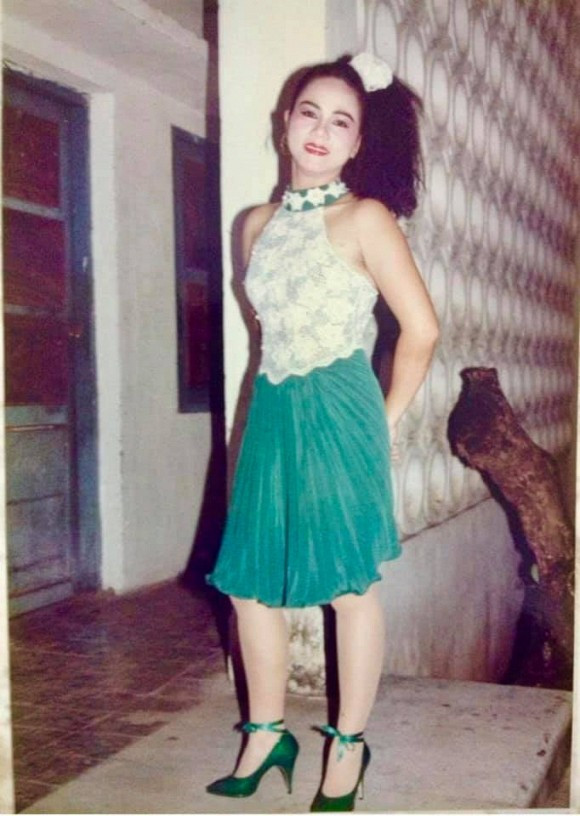 Nhan sắc của nữ ca sĩ thời trẻ.