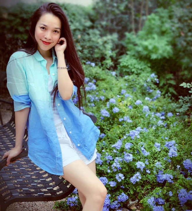 Nhiều năm qua, Hiền Thục làm mẹ đơn thân. Nữ ca sĩ chưa từng công khai người yêu. Cô tâm sự điều hạnh phúc nhất là bản thân vẫn còn cảm xúc để hát và khán giả vẫn yêu quý mình.