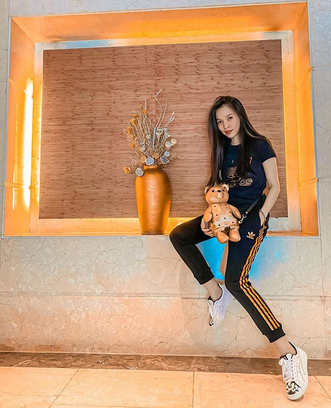 Hiền Thục từng chia sẻ bí quyết giữ gìn sắc vóc của cô là ăn chay trường, thường kéo dài trong một tháng. Thực đơn khi ấy gồm các món rau như xà lách, cải xoong... Cô có thể chế biến nhiều món khác nhau như gỏi cuốn, rau trộn dầu giấm, tỏi. Nữ ca sĩ uống nhiều nước trong ngày, chia thành nhiều lần.