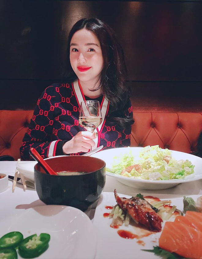 Bao Thy gay gat dap tra binh luan khiem nha ve chong