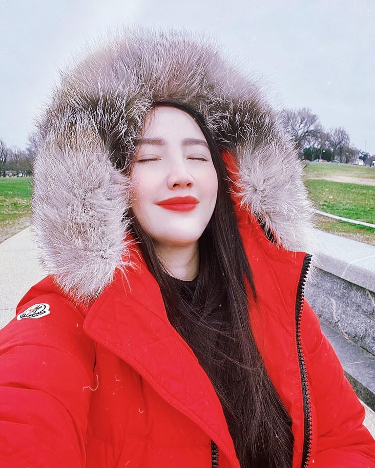 Bảo Thy nhớ những chuyến du lịch.