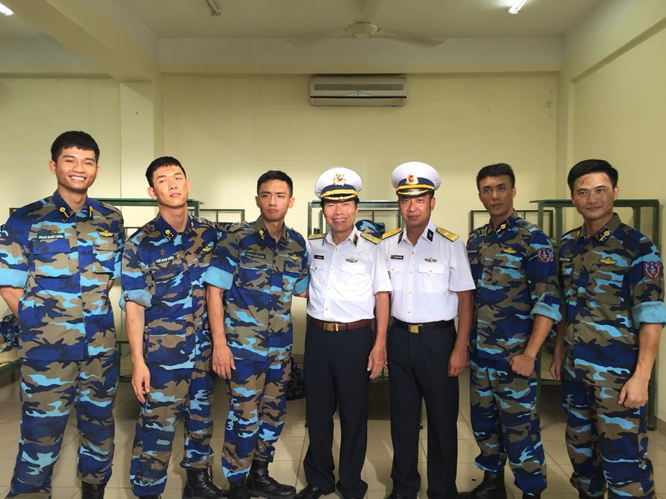 Đình Hiếu và diễn viên Kiến An tham gia phim "Hậu duệ mặt trời" phiên bản Việt.