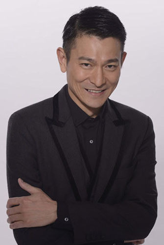 Trước khi trở thành "Thiên vương của làng giải trí Hong Kong", Lưu Đức Hoa từng làm thợ hớt tóc. Lưu Đức Hoa cho biết, anh từng hớt tóc cho Tăng Chí Vỹ, Đàm Vĩnh Lân, Thang Trấn Nghiệp…