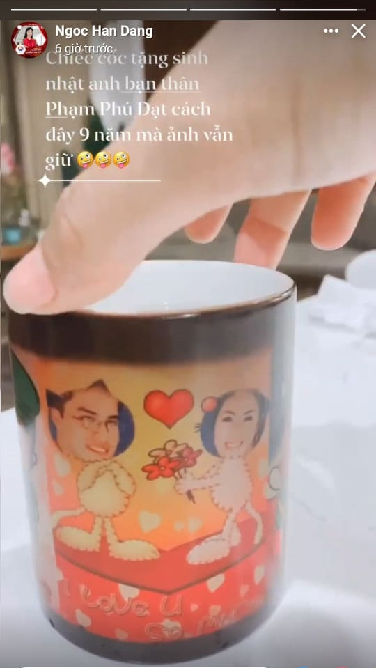 Kỷ vật tình yêu 9 năm trước của Ngọc Hân được bạn trai nâng niu, cất giữ.