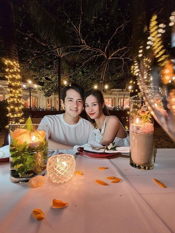 Trong khoảng thời gian bầu bí, Đông Nhi dành nhiều thời gian nghỉ dưỡng, đi du lịch cùng ông xã Ông Cao Thắng.