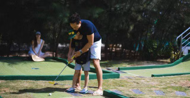 Hay dạy nhóc tỳ chơi thể thao...