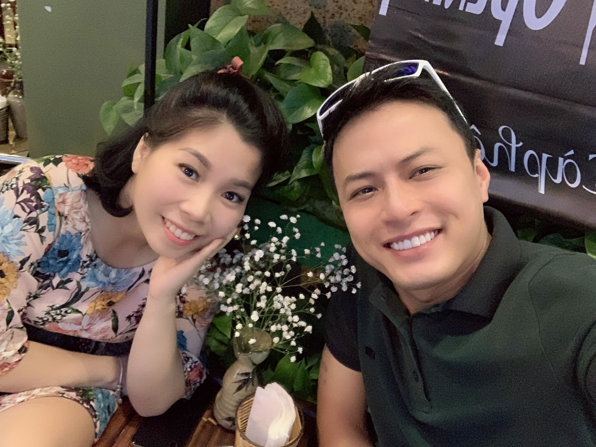 Đến nay, gần 20 năm quen biết, chung sống, hạnh phúc của họ luôn nhận được sự ngưỡng mộ từ phía khán giả.