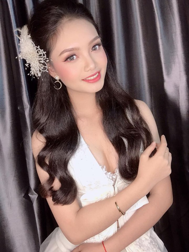 "Hoa hậu Việt Nam là sân chơi bổ ích, nơi tôi có cơ hội va chạm với nhiều người để biết mình mạnh ở đâu, yếu chỗ nào và tìm cách khắc phục. Tôi sẽ cố gắng hết sức để được vào vòng trong", Đan Phượng nói.