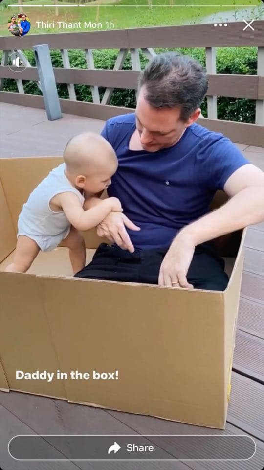 Chong cu Hong Nhung choi dua cung con trai khi o nha tranh dich-Hinh-2