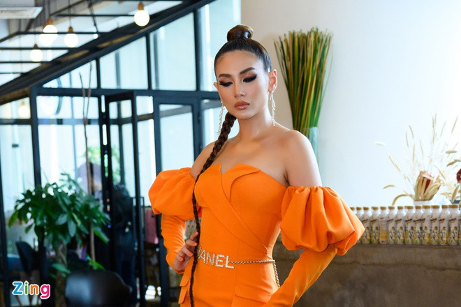 Vo Hoang Yen thong bao ket hon nam 2021, tiet lo ve ban trai