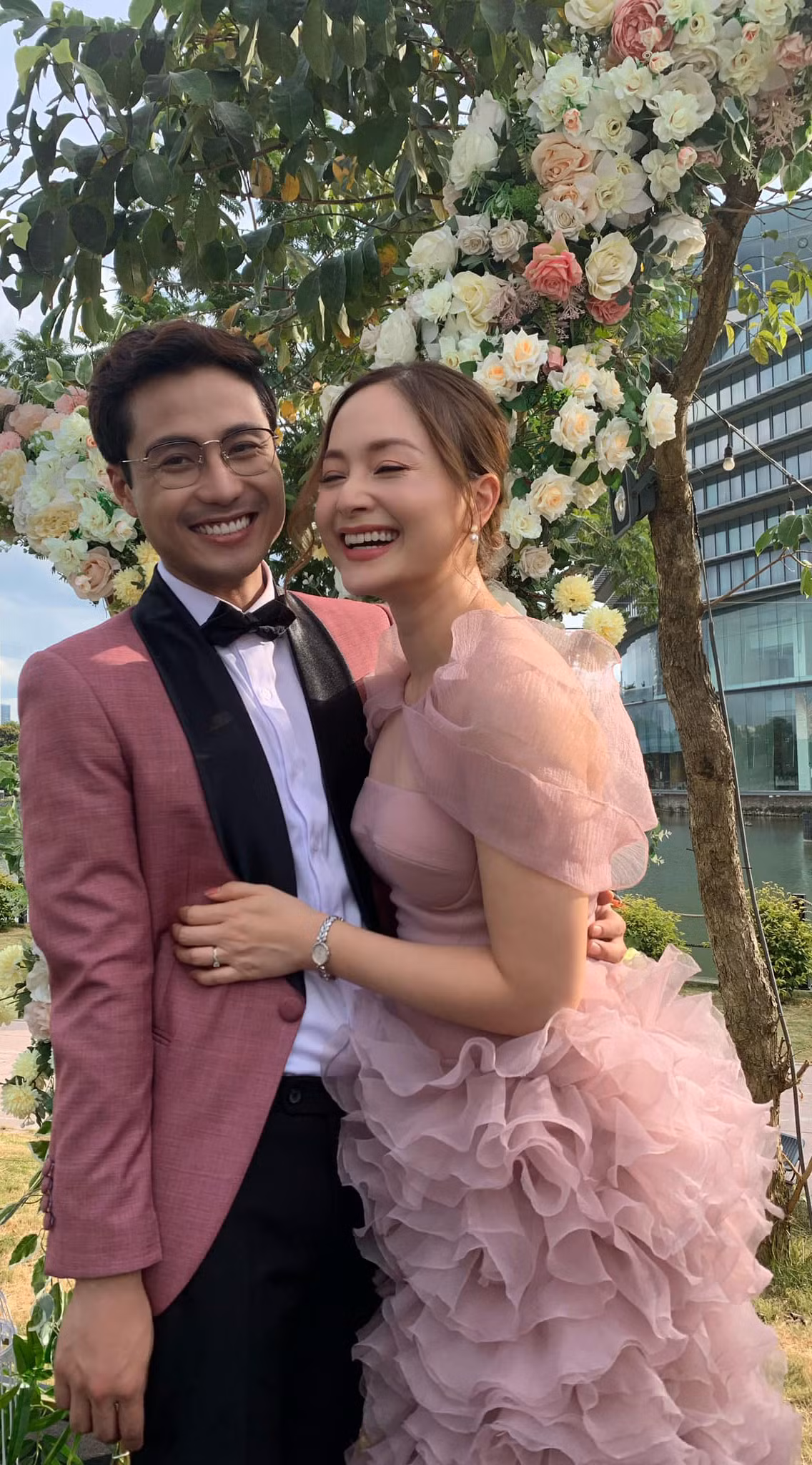 Lan Phuong ke hau truong vai quan chung trong 