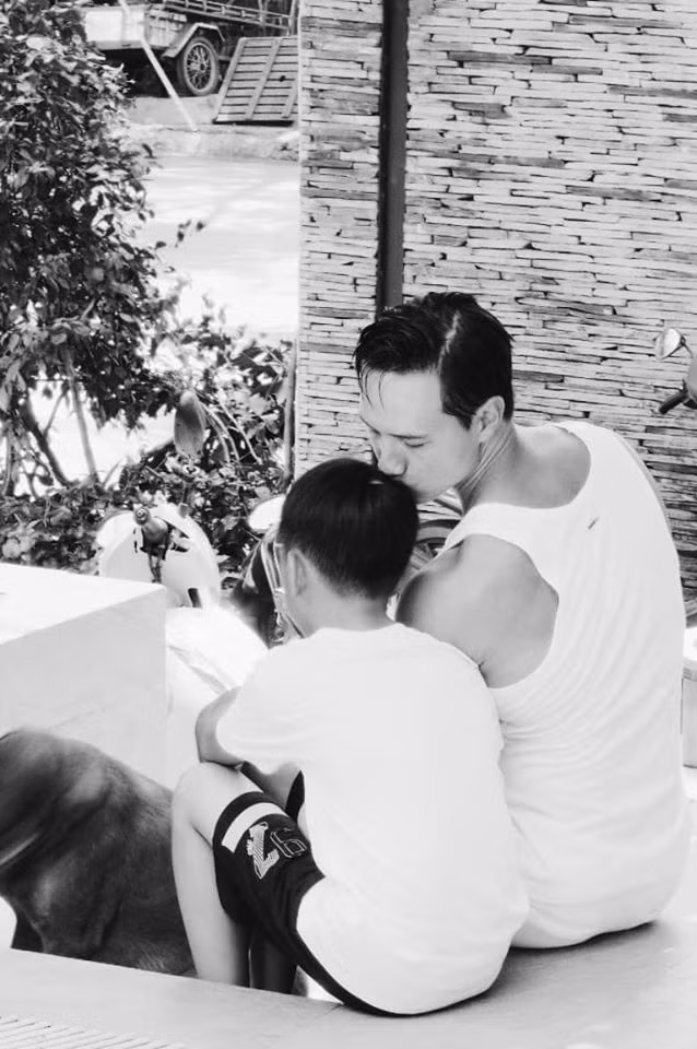 Subeo cũng tỏ ra thân thiết với Kim Lý.