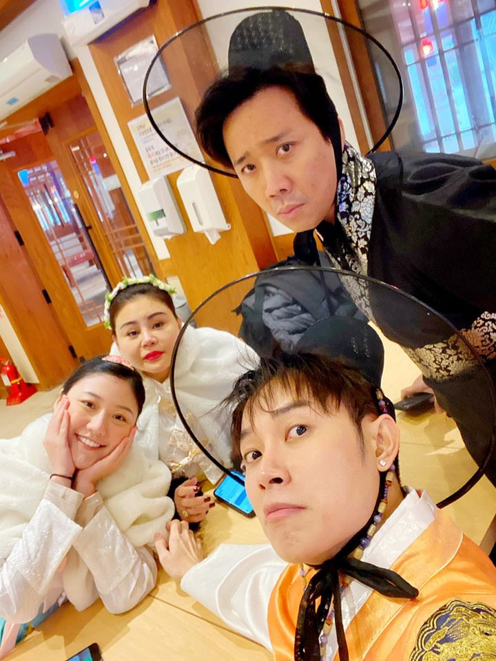 Trúc Nhân cũng chia sẻ hình ảnh nhí nhố, dìm hàng các nghệ sĩ.