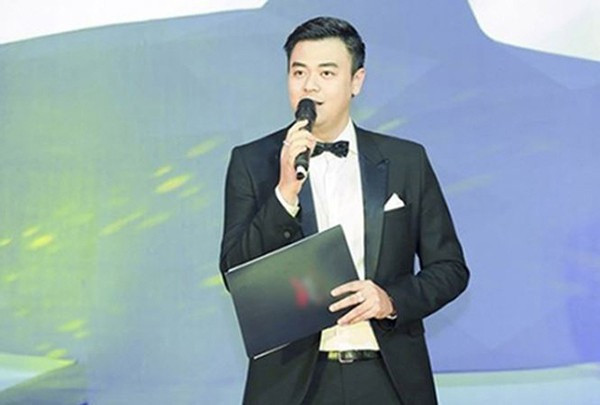 Với ngoại hình nổi bật cùng diễn xuất tự nhiên, anh gây dấu ấn khi góp mặt trong các bộ phim như: Blog nàng dâu, Mặt nạ da người, Vũ điệu tử thần… Đồng thời, anh có thời gian dài công tác tại VTV và tên tuổi gắn liền với vai trò MC của chương trình Chiếc nón kỳ diệu. Vẻ ngoài “soái ca”cùng phong cách dẫn dắt lôi cuốn giúp anh nhanh chóng chiếm được tình cảm của khán giả.