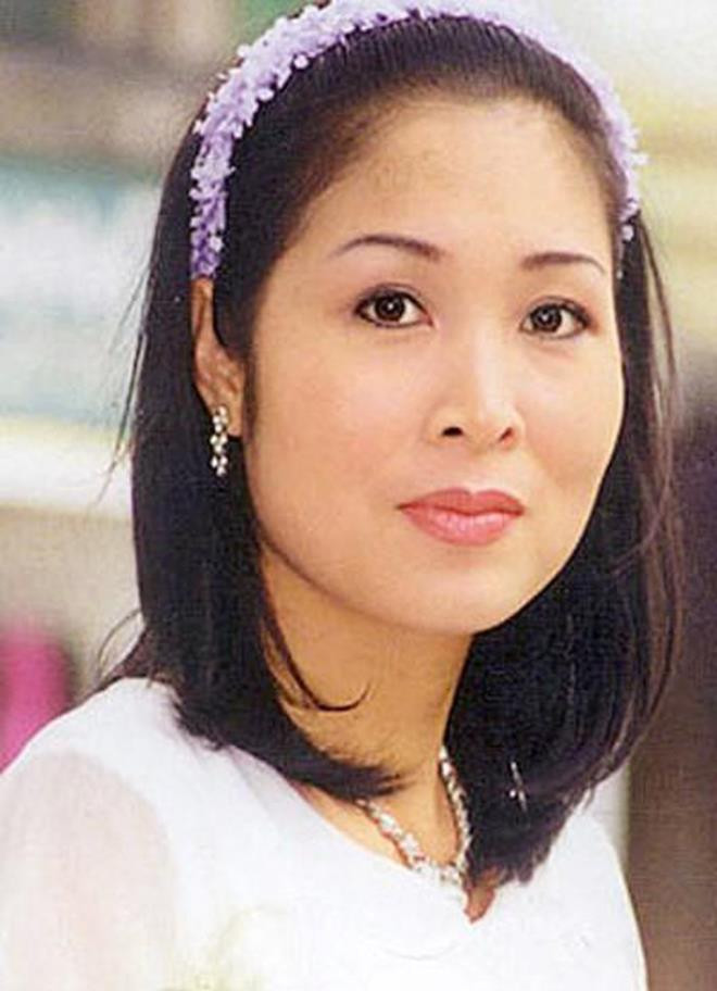 Nhan sắc kiều diễm thuở thanh xuân của NSND Hồng Vân Nhan sac kieu diem thuo thanh xuan cua NSND Hong Van