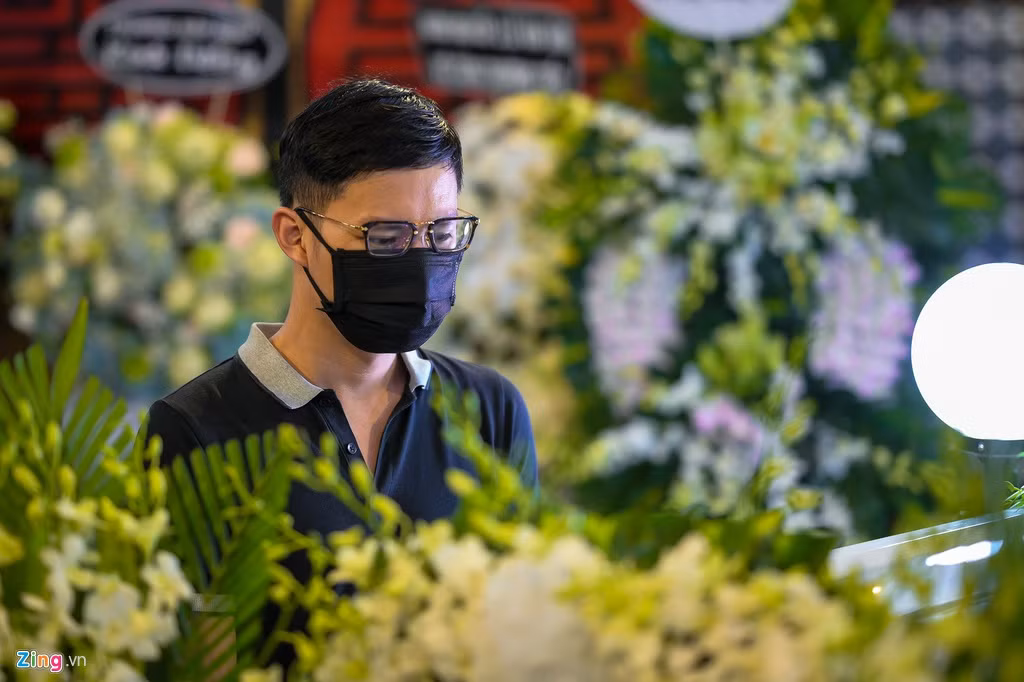 MC Anh Quân cho biết nhớ mãi nụ cười tươi tắn và tinh thần lạc quan của Mai Phương.