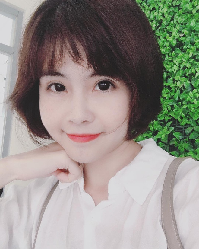 Diễn viên phim "Của để dành" sở hữu khuôn mặt trẻ lâu và nụ cười rạng rỡ.