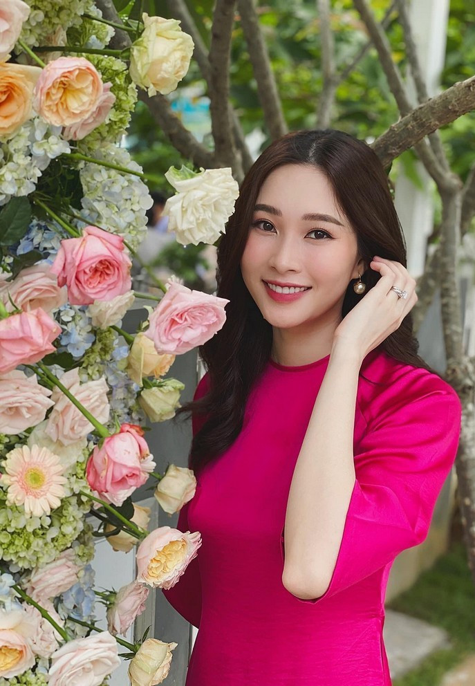 Xao xuyến ngắm nhan sắc rạng ngời "gái 2 con" Đặng Thu Thảo Xao xuyen ngam nhan sac rang ngoi