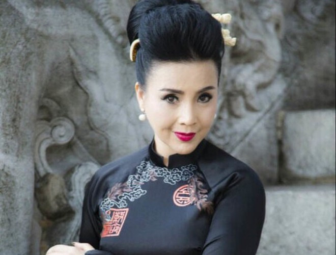 Bên cạnh khả năng diễn xuất và hóa thân đỉnh cao, NSND Lan Hương còn gây thương nhớ bởi nhan sắc xinh đẹp.