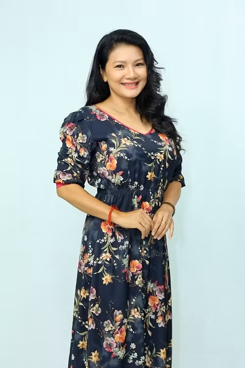 3 lần vướng vào sợi dây tình ái với niềm tin mãnh liệt sẽ tìm được hạnh phúc, nhưng tất cả đều để lại cho Kiều Trinh nhiều nỗi đau. Một thân nuôi 3 con với nhiều cay đắng, Kiều Trinh còn nhận không ít những lời dị nghị từ miệng lưỡi thiên hạ.