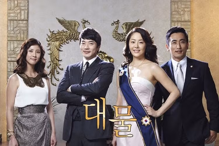 Phải đến năm 2010, Kwon Sang Woo mới lấy lại được phong độ khi đảm nhận vai diễn trong bộ phim "Nữ tổng thống". Ảnh: Allkpop