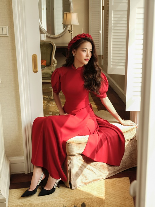 Tết cũng là khoảng thời gian để tất cả mọi người có thời gian để dành cho gia đình. Hoa hậu Phương Khánh chia sẻ, điều mà cô chuẩn bị đầu tiên là tinh thần ăn uống vì có những món ăn mình không thể ăn vào những ngày thường mà đặc biệt hơn còn được ăn với gia đình.