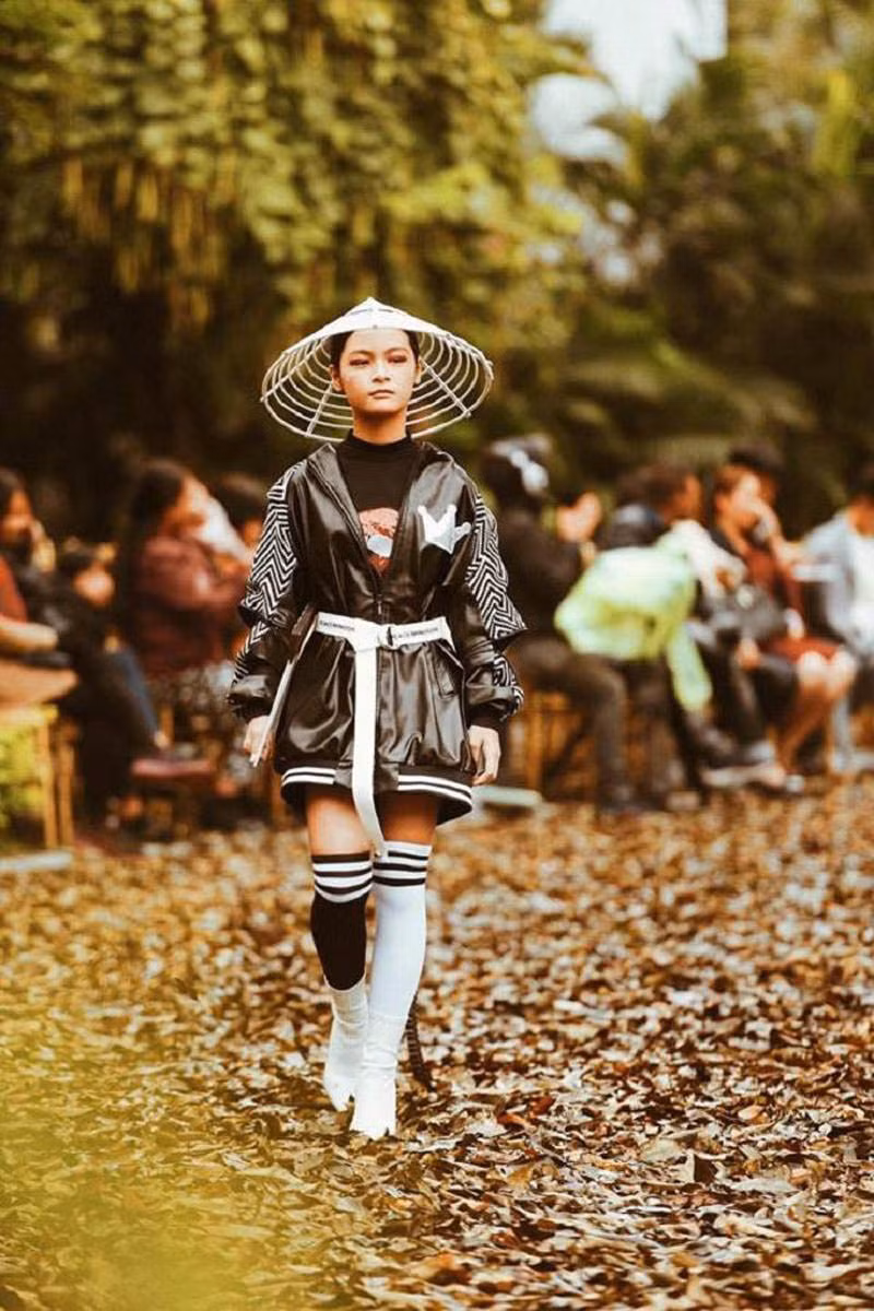 Bước sang tuổi 13 tuổi, Bảo Anh ngày càng xinh xắn, đáng yêu và nữ tính, ra dáng chị cả của hai em Bin và Pooh.