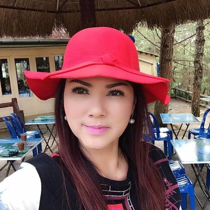 Nhan sắc trẻ trung hiếm có của vợ nghệ sĩ Chí Tài.