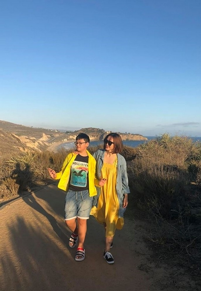 Ngược lại khi con sai cô sẽ giải thích và dùng lời nói từ từ chỉnh sửa chứ không áp dụng đòn roi.