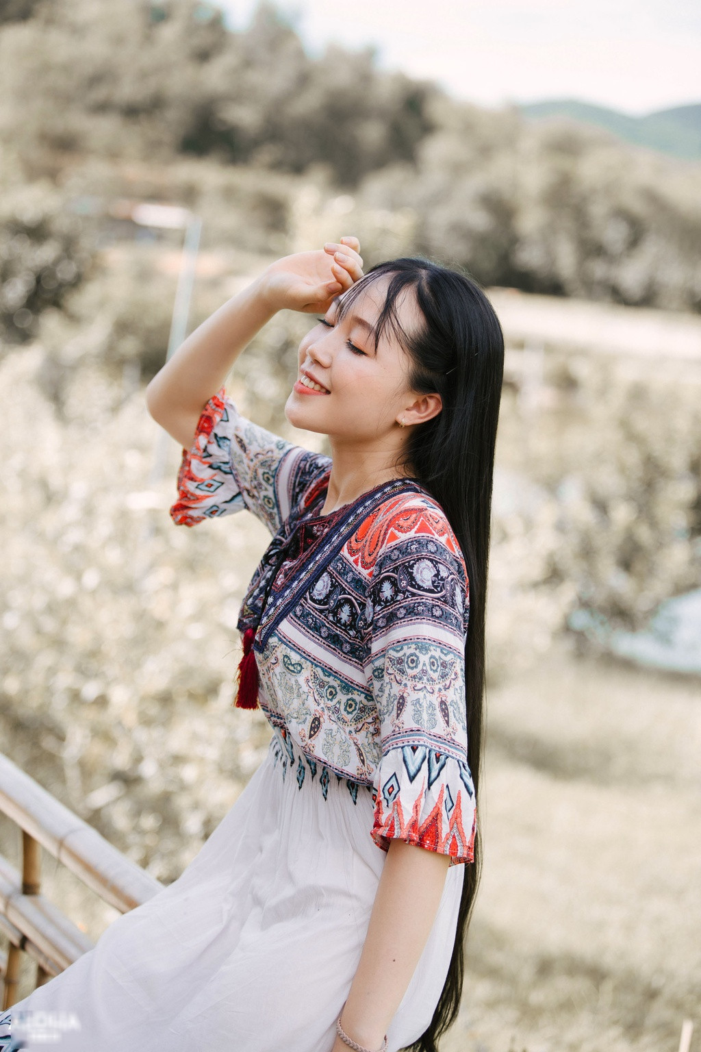 Thu Trà có chiều cao 1,75 m cùng số đo ba vòng 85-61-90. Từ khi ngồi ghế nhà trường, cô luôn là thành viên nữ cao nổi bật trong lớp. Cách đây khoảng hai năm, Thu Trà từng tham gia cuộc thi Thanh niên thanh lịch của huyện Đô Lương.