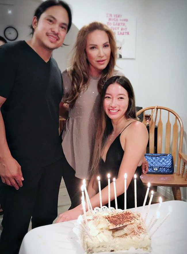 Thanh Hà sinh năm 1969, có mẹ là người Việt Nam, cha là người Mỹ. Con gái lai Tây nhà sao Việt Thanh Hà tên là Isabella Quỳnh Tiên Hồ, năm nay 20 tuổi.