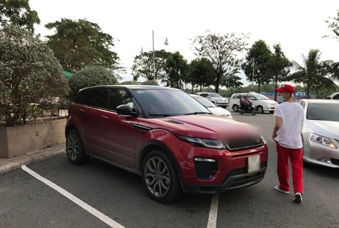 Thieu Bao Tram lai sieu xe cua Son Tung M-TP di quay show?-Hinh-6