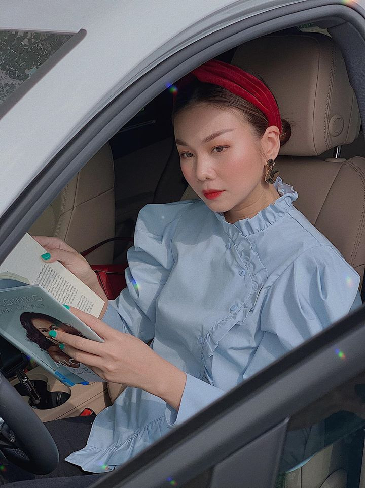 Người mẫu Thanh Hằng chung cảnh ngộ khi vẫn chưa tìm được đối tác đón ngày Lễ tình nhân 14/2: "Tìm hoài chưa ra cái tên cho ngày Valentine. Mặt buồn rười rượi...".