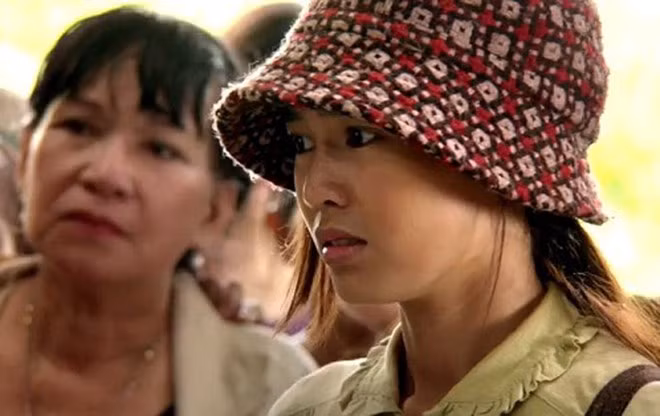 Trúng số là một phim của Dustin Nguyễn, ra mắt dịp Tết Nguyên đán 2015 với sự tham gia của Chí Tài, Ninh Dương Lan Ngọc, Thu Trang và Kim Xuân. Thuộc dòng phim hài nhưng phim cũng chứa đựng một câu chuyện ý nghĩa. Nhờ vậy Trúng số trở nên tương đối khác biệt so với nhiều tác phẩm cùng thể loại. Tuy được giới chuyên môn đánh giá tốt, song thực tế phim không thu hút được khán giả đại chúng. Doanh thu của phim không được nhà sản xuất công bố công khai.