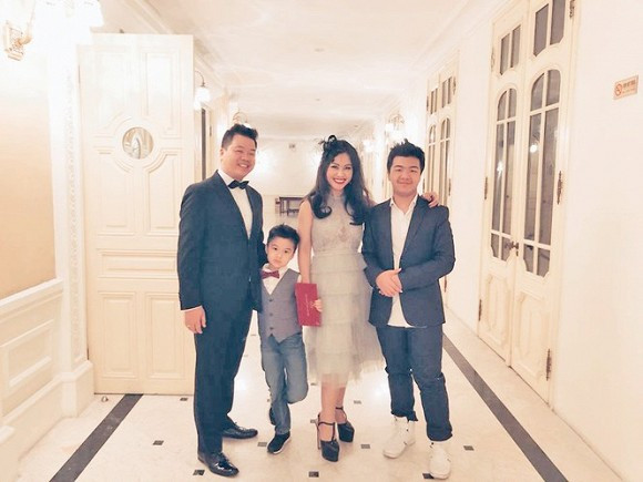 Kim Xuyến từng chia sẻ: “Với tôi, gia đình luôn là ưu tiên số một, vì chồng vì con tôi có thể hy sinh công việc và đam mê của mình”.