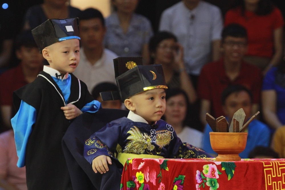 Liên quan tới vấn đề này, NSX của "Thách thức danh hài" cũng lên tiếng khẳng định không có lý do gì mà phần thi của các chú tiểu không được lên sóng bởi sự việc này hoàn toàn không phải lỗi của các bé. Đồng thời, đơn vị này cho biết vẫn chào đón nếu như các bé tiếp tục đăng ký dự thi mùa 7 của chương trình.