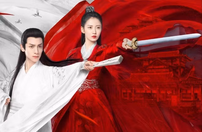 Nguyệt thượng trọng hỏa là bộ phim cổ trang chuyển thể từ tiểu thuyết cùng tên của tác giả Quân Tử Dĩ Trạch. Tác phẩm xoay quanh ân oán giang hồ Võ Lâm và chuyện tình giữa Trọng Tuyết Chi do Trần Ngọc Kỳ thủ vai và Cốc chủ Thượng Quan Thấu do La Vân Hi đóng. Phim được đánh giá là có cảnh quay đẹp, nhưng nội dung kém hấp dẫn.