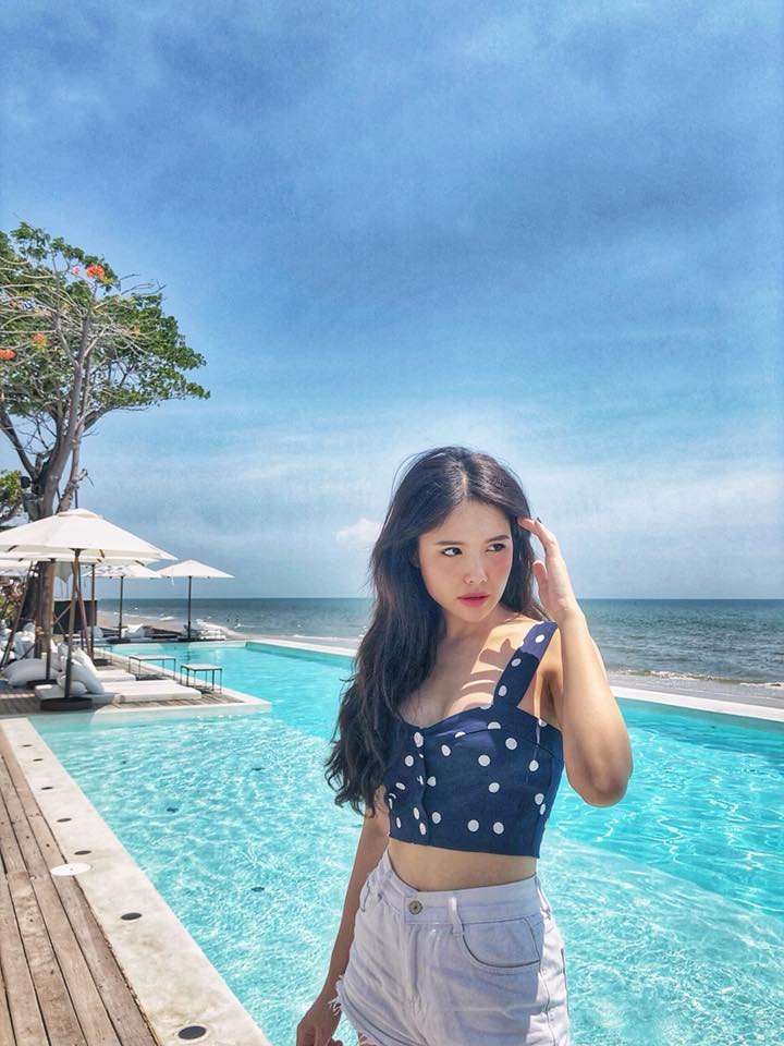 Nhan sắc đời thường hút mắt của Phanh Lee.