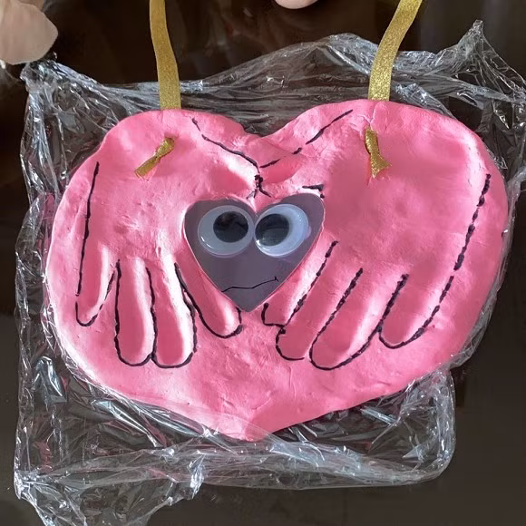 Don Valentine giua mua dich, Lam Tam Nhu duoc tang bo hoa ket tu khau trang-Hinh-4