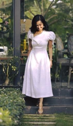 Ca sĩ Hồng Nhung được khen ngợi trẻ trung ở tuổi 50.