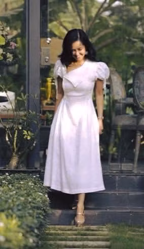 Ca sĩ Hồng Nhung được khen ngợi trẻ trung ở tuổi 50.